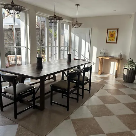Newly Built Family With A Jacuzzi Sopot